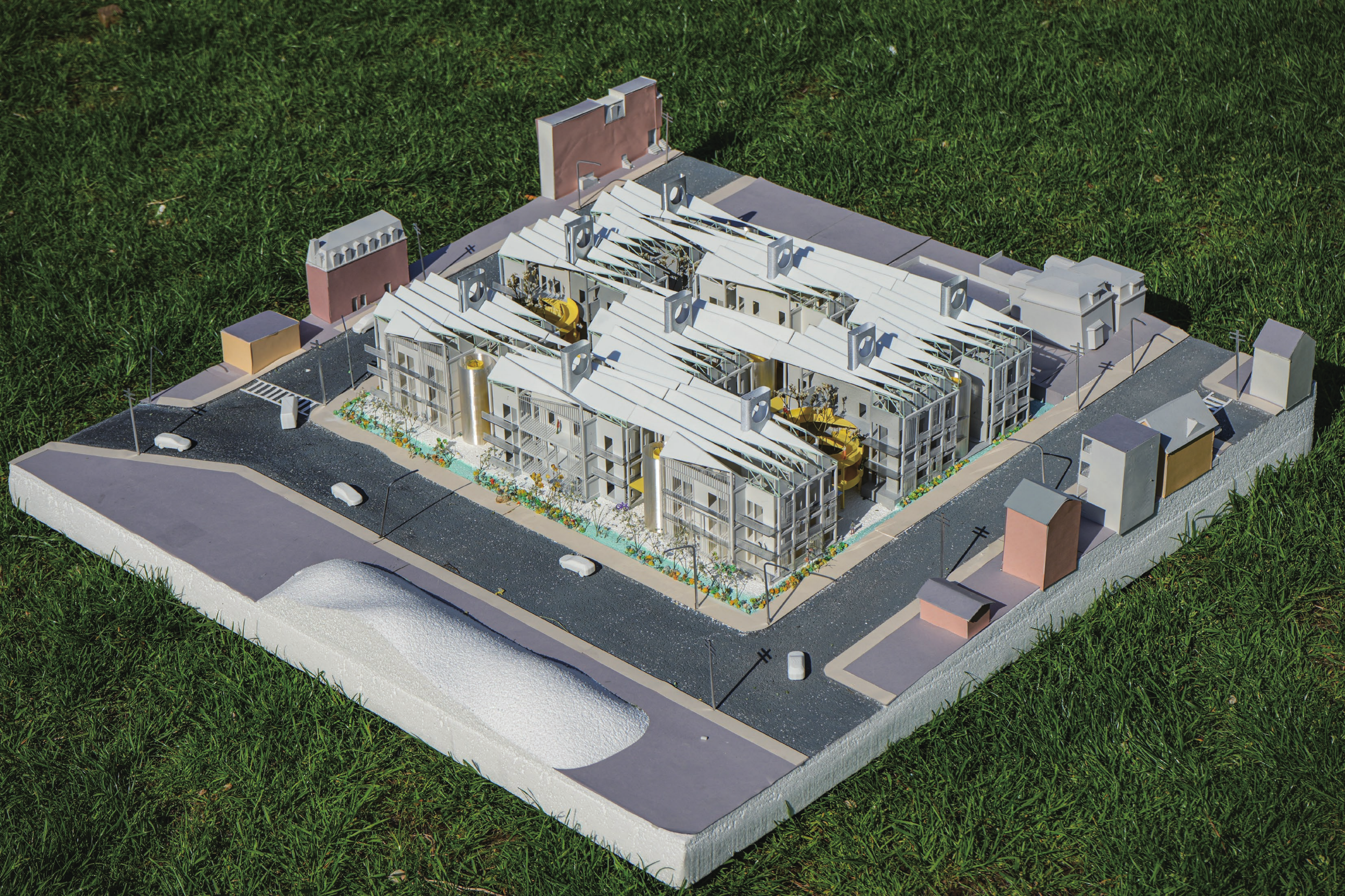 Aerial physical model showing the complete housing complex and its Chelsea Creek setting